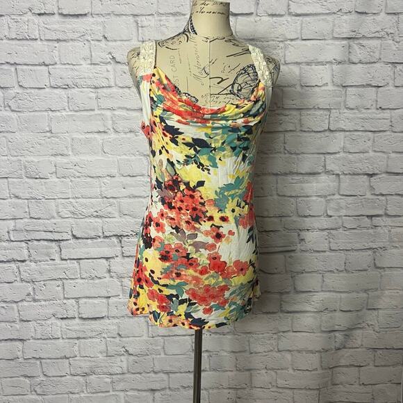 Candies Tops - Candie’s floral Tank Top